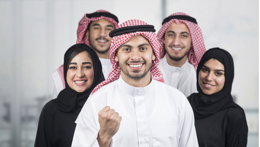 What dental treatments are provided by Mary Lo?